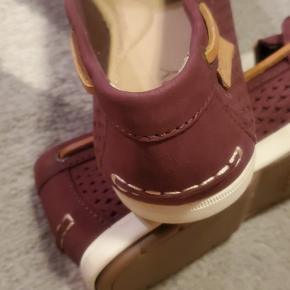 Women's Sperry Top-Sider Shoes size 7.5M - Picture 3 of 3